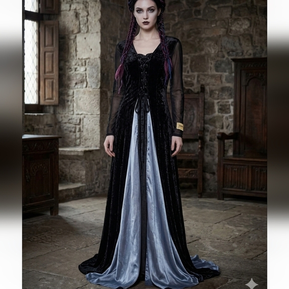 Fun World Jackets & Blazers - Elegant Black Velvet Women's Coffin Witch deluxe Halloween Costume - Size XL NWT